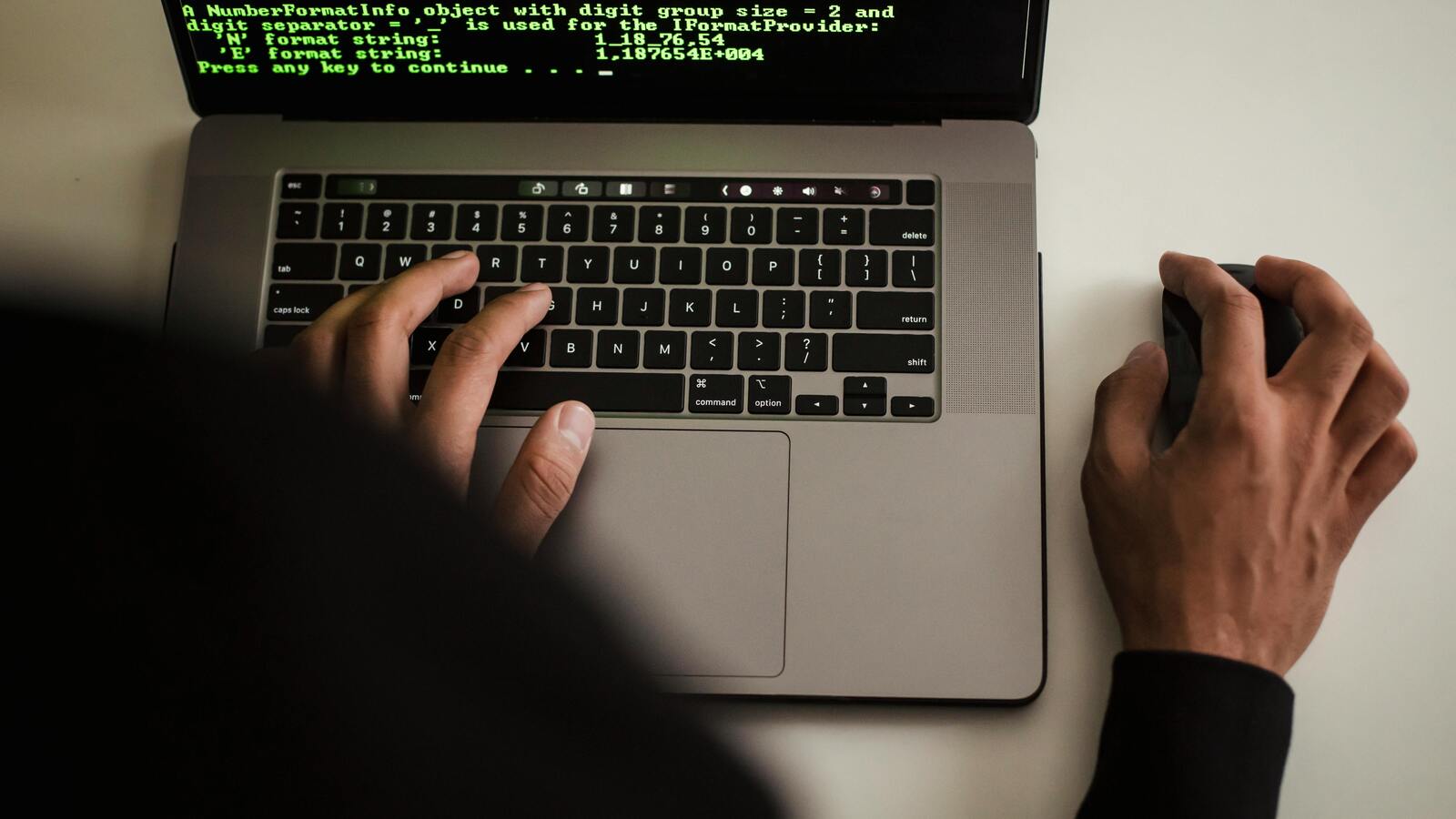 Person using an email client on a laptop, used for the Claude email exfiltration article